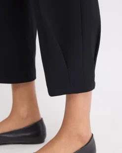 Black Mid-Rise Tapered-Leg Flowy Jogger Pant