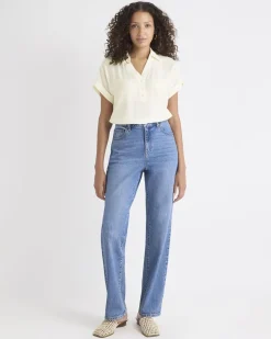 Extended-Sleeve Buttoned-Down Textured Blouse