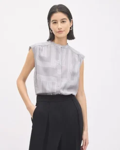 Extended-Sleeve Crew-Neck Buttoned-Down Blouse