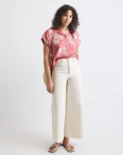 Extended-Sleeve Crew-Neck Floral Blouse
