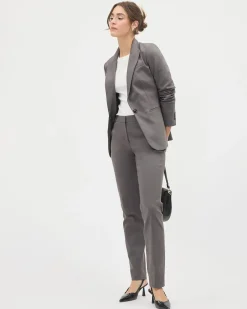 Limitless Mid-Rise Long Slim-Leg Signature Pant