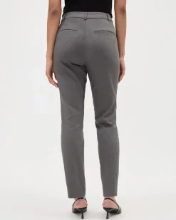 Limitless Mid-Rise Slim-Leg Signature Pant