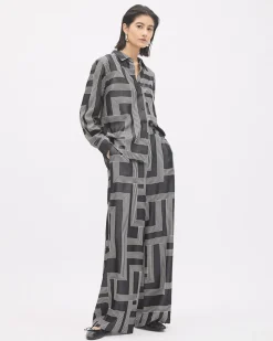 Long-Sleeve Buttoned-Down Fluid Blouse with Shirt Collar