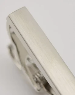 Matt silver tie bar