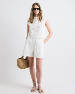 Mid-Rise Pull-On Embroidered Short