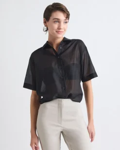 Short-Sleeve Buttoned-Down Blouse with Shirt Collar
