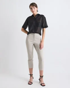 Short-Sleeve Buttoned-Down Blouse with Shirt Collar