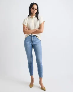 Short-Sleeve Buttoned-Down Blouse