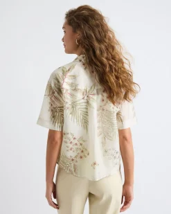Short-Sleeve Buttoned-Down Blouse with Shirt Collar