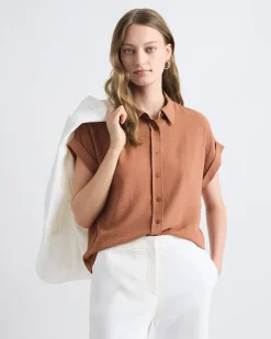 Short-Sleeve Buttoned-Down Blouse