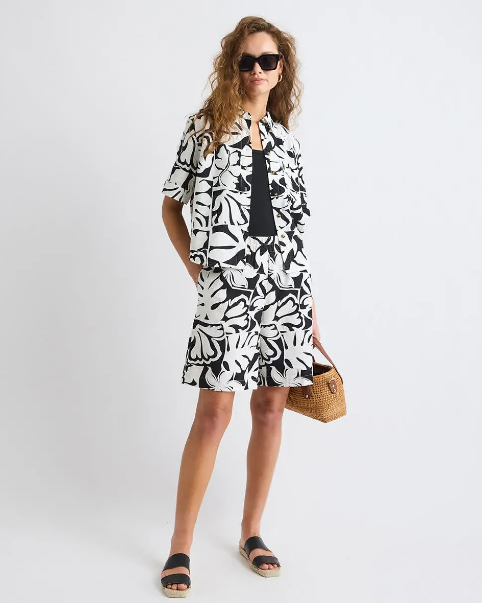 Short-Sleeve Linen-Blend Blouse with Shirt Collar