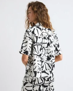 Short-Sleeve Linen-Blend Blouse with Shirt Collar