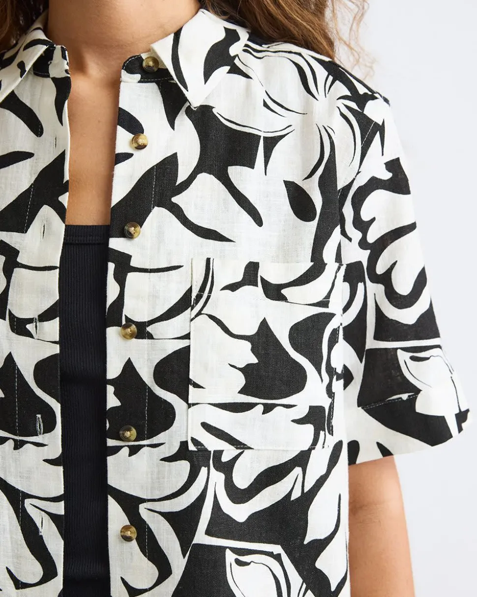 Short-Sleeve Linen-Blend Blouse with Shirt Collar