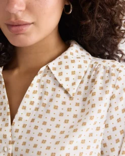 Silky Crepe Long-Sleeve Buttoned-Down Blouse