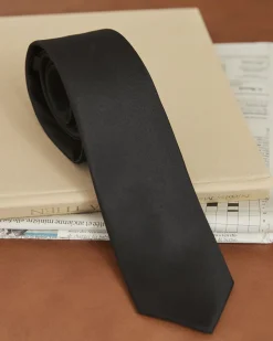 Skinny Dark Solid Tie