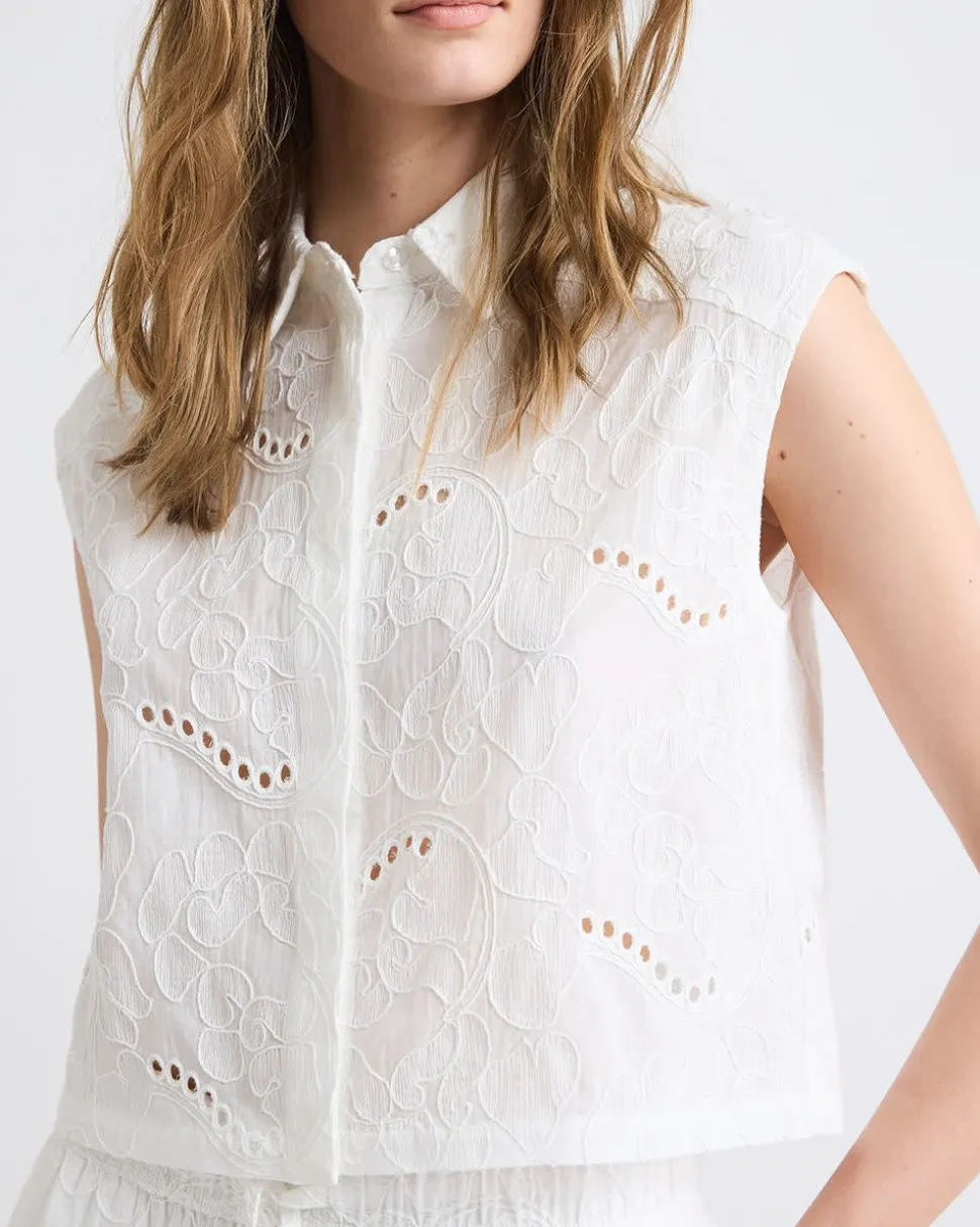 Sleeveless Buttoned-Down Blouse with Eyelet Pattern
