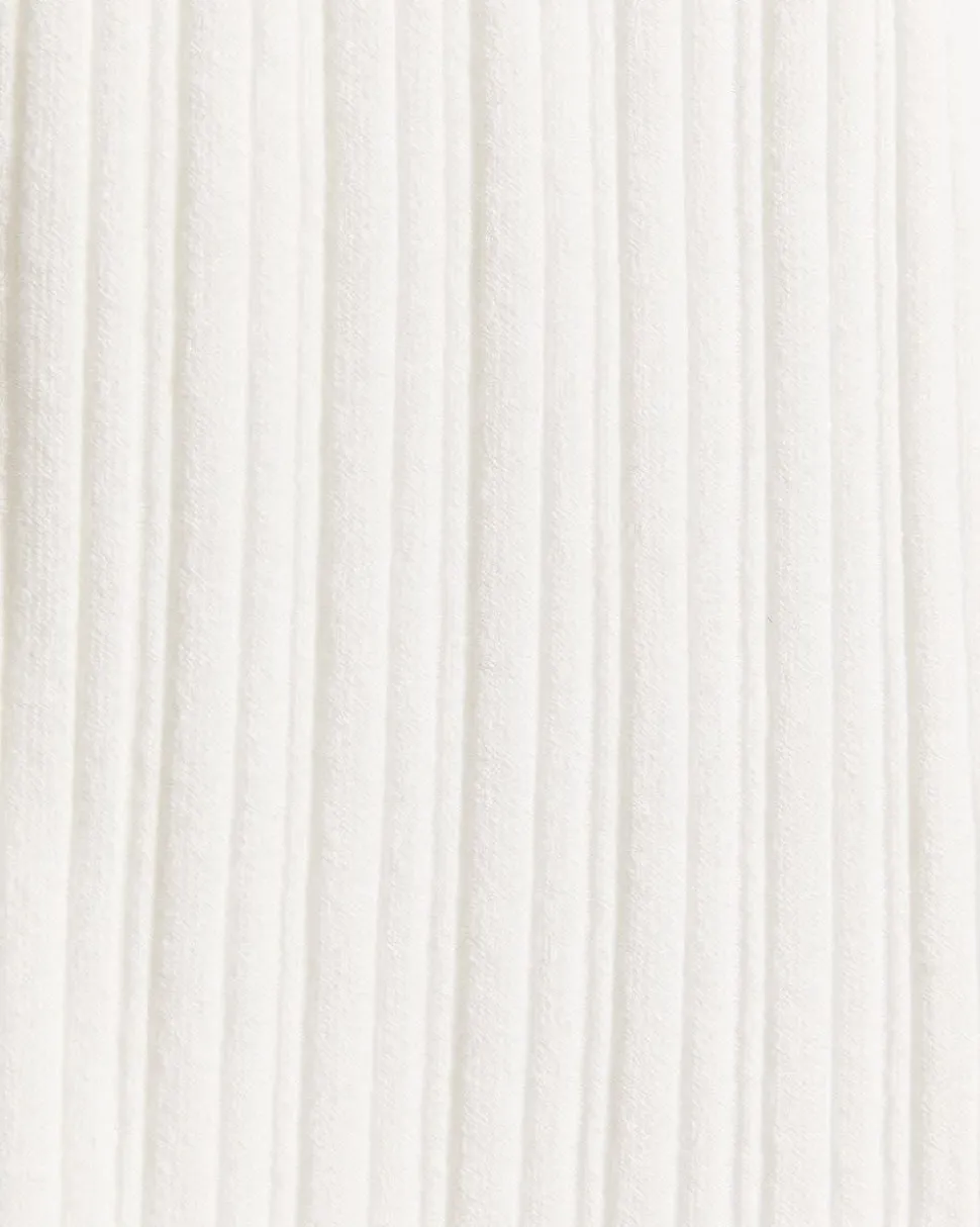 Sleeveless Crew-Neck Ribbed Buttoned-Down Top