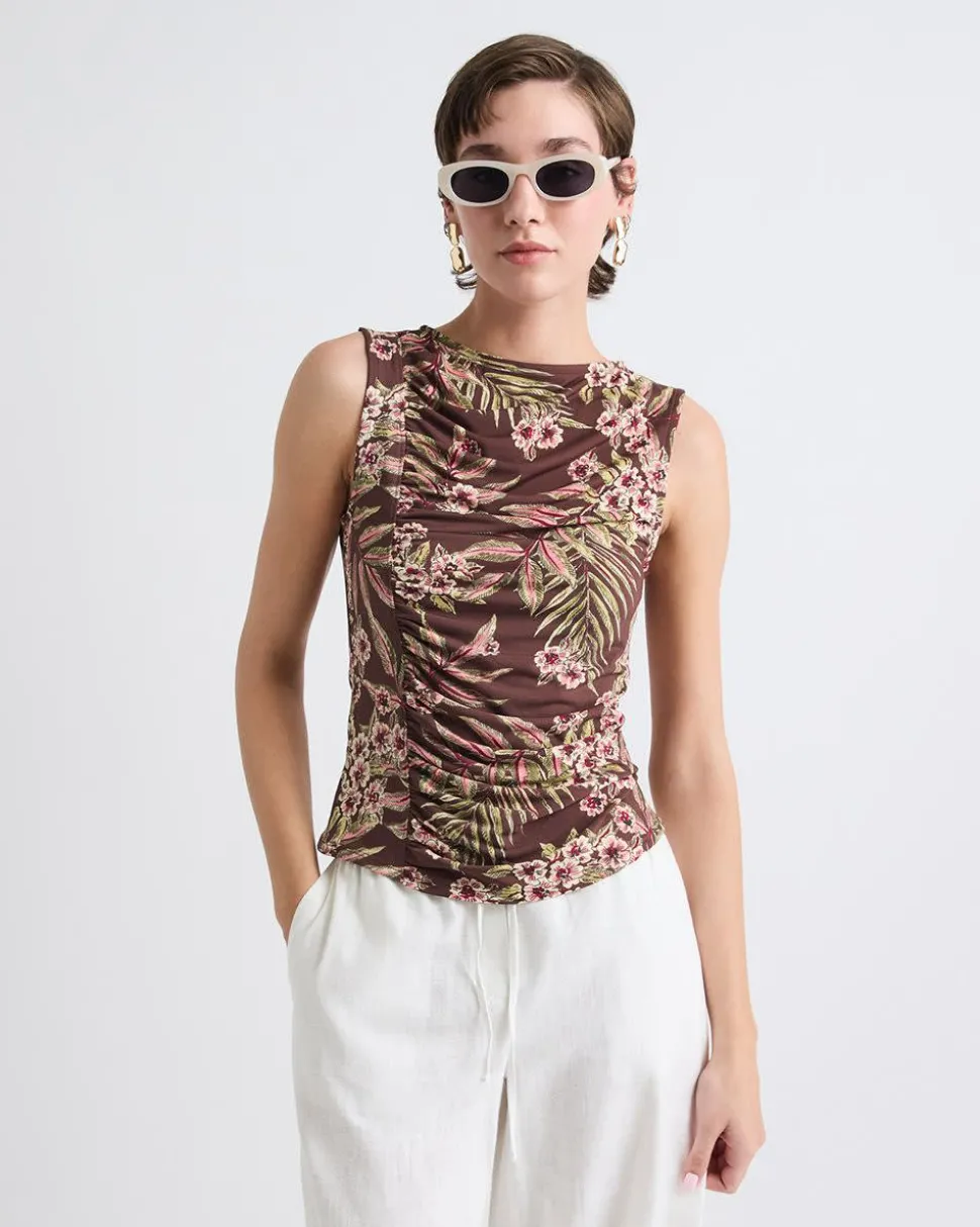Sleeveless Crew-Neck Top with Shirred Seam