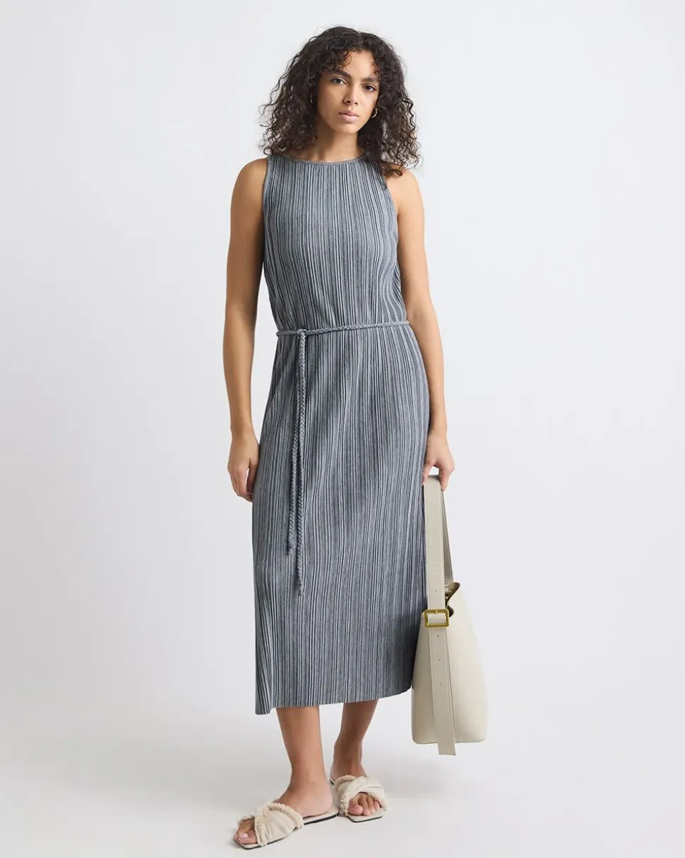 Sleeveless Pleated Maxi Dress