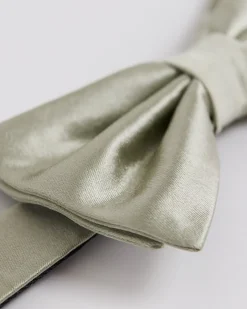 Solid Bow Tie