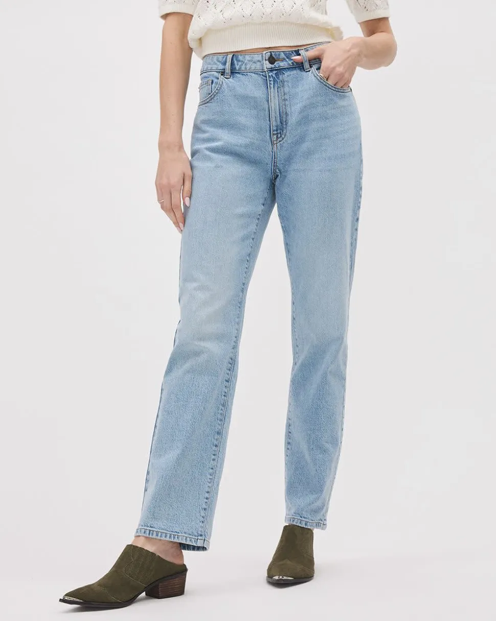 Vintage High-Waisted Straight-Leg Jeans